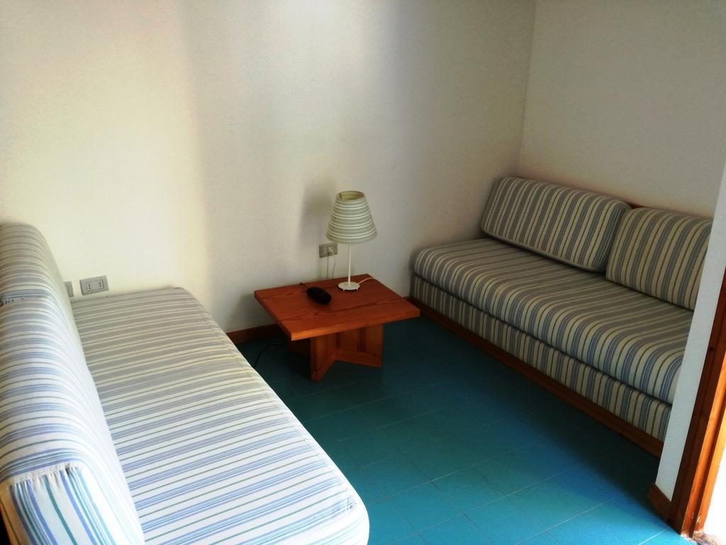 Hotel Kyrie Isole Tremiti サン・ドミノ エクステリア 写真